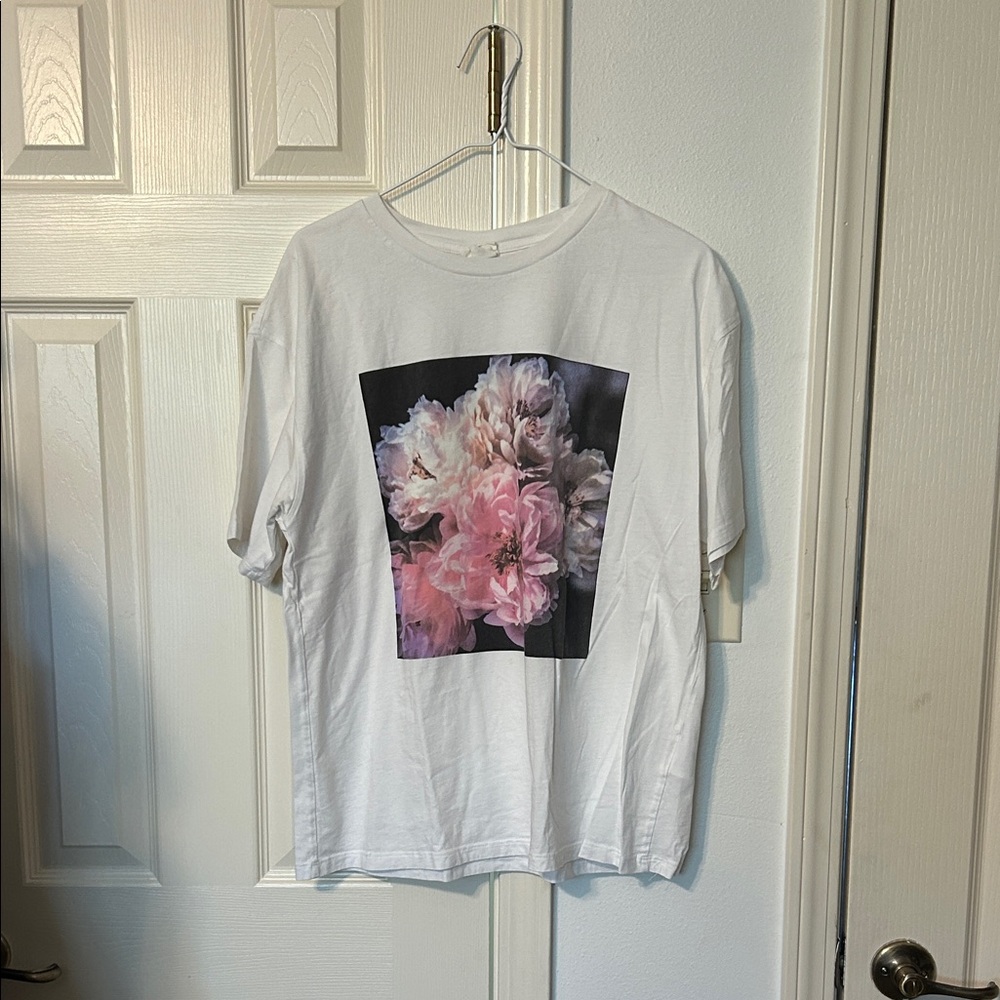 H&M Floral Graphic White T-Shirt